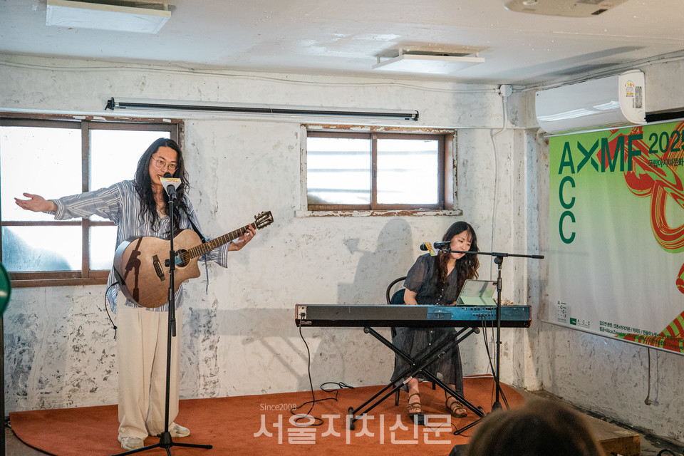 음악가이자 프로듀서인 단편선