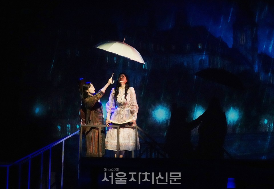 #3. 파리 퐁네뜨 다리 :전소민, 이예원