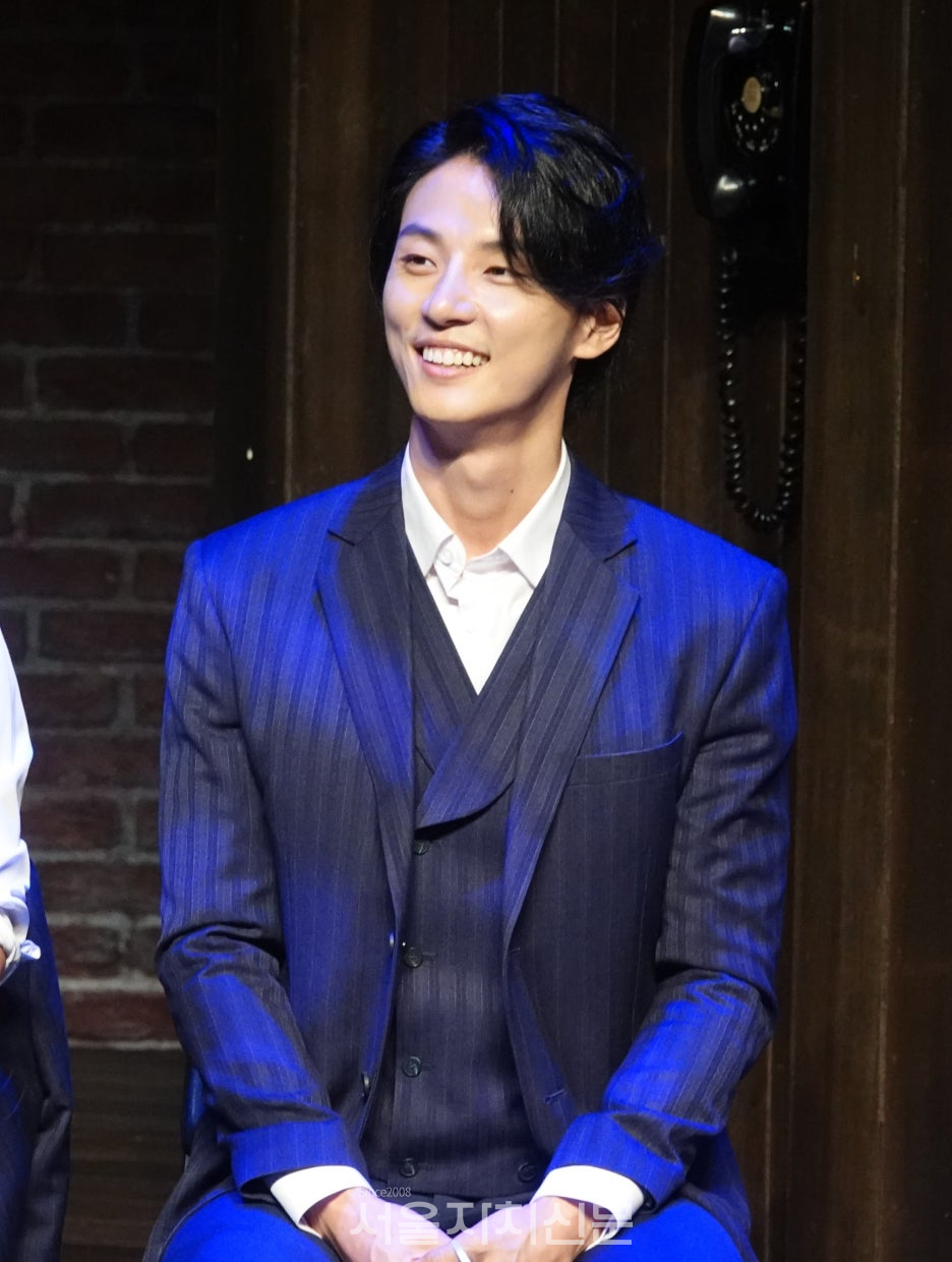 연극 '사의 찬미'로 첫 연극에 도전하는 윤시윤