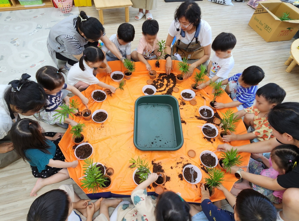 어린이집에서 운영 중인 달려라 정원버스