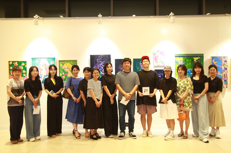 13인의 아티스트 참여작가