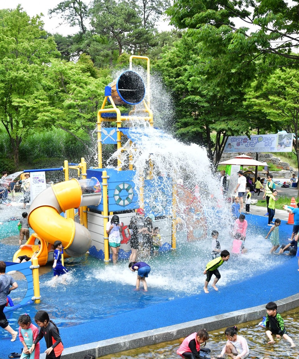 봉수대공원 물놀이장