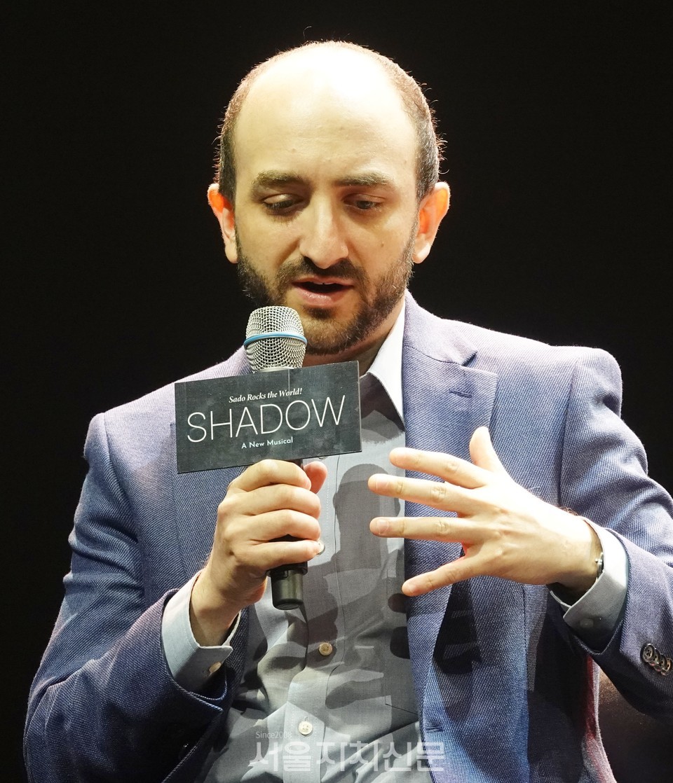 작곡가 앤디 로닌슨