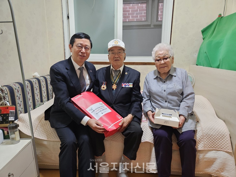 전종호 청장이 위문을 실시하고 있는 모습