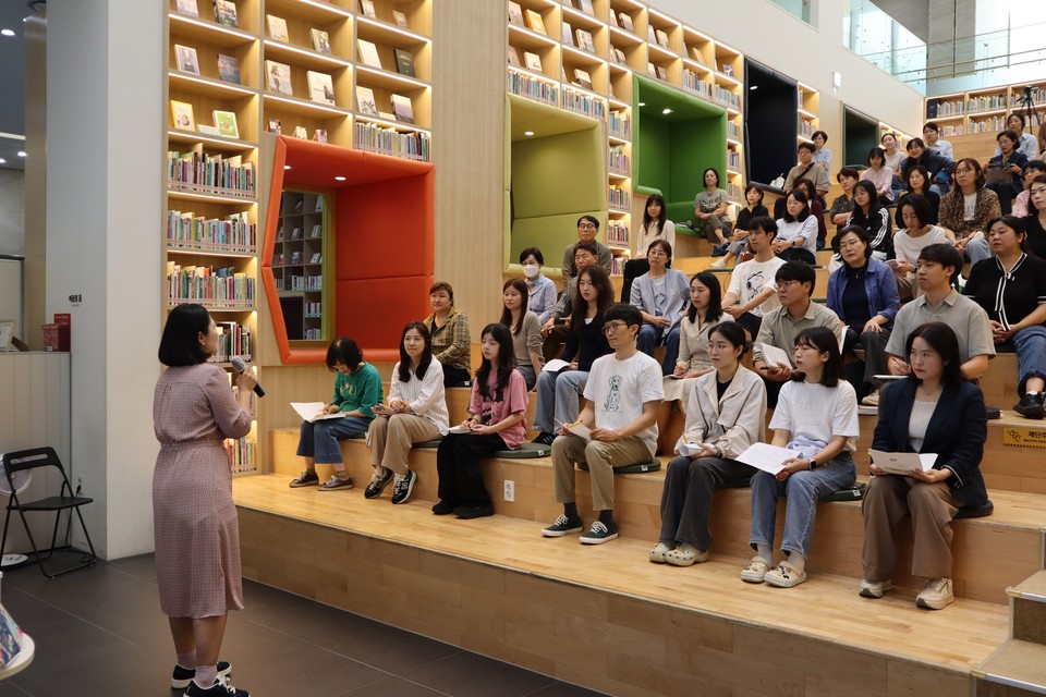 송파책박물관서 10월 책문화 강연 …유튜버 작가에게 듣는 ‘책 읽는 기쁨’