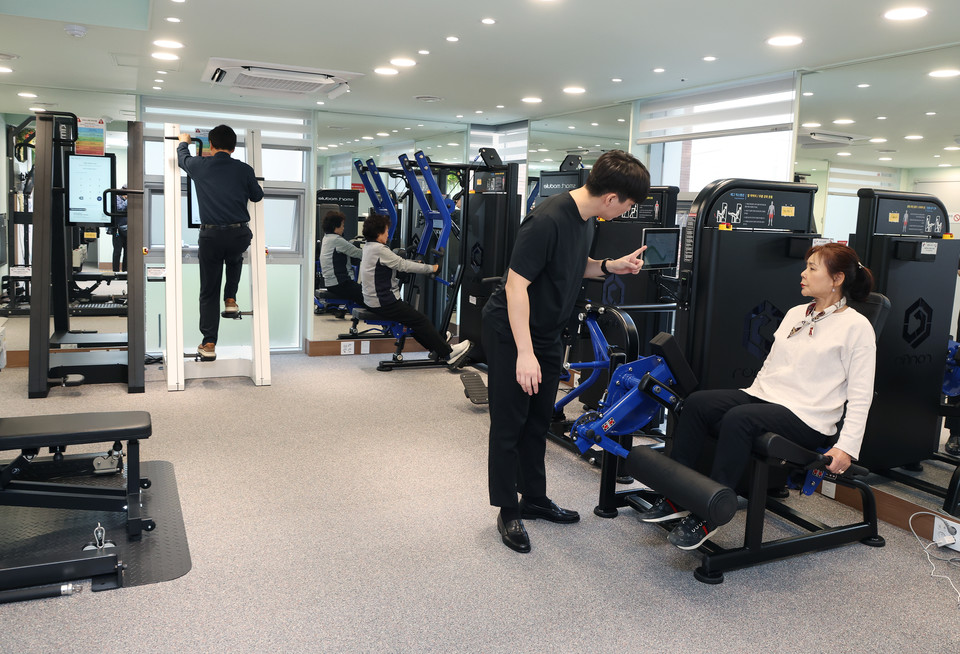 선정시니어센터-스마트 피트니스 센터