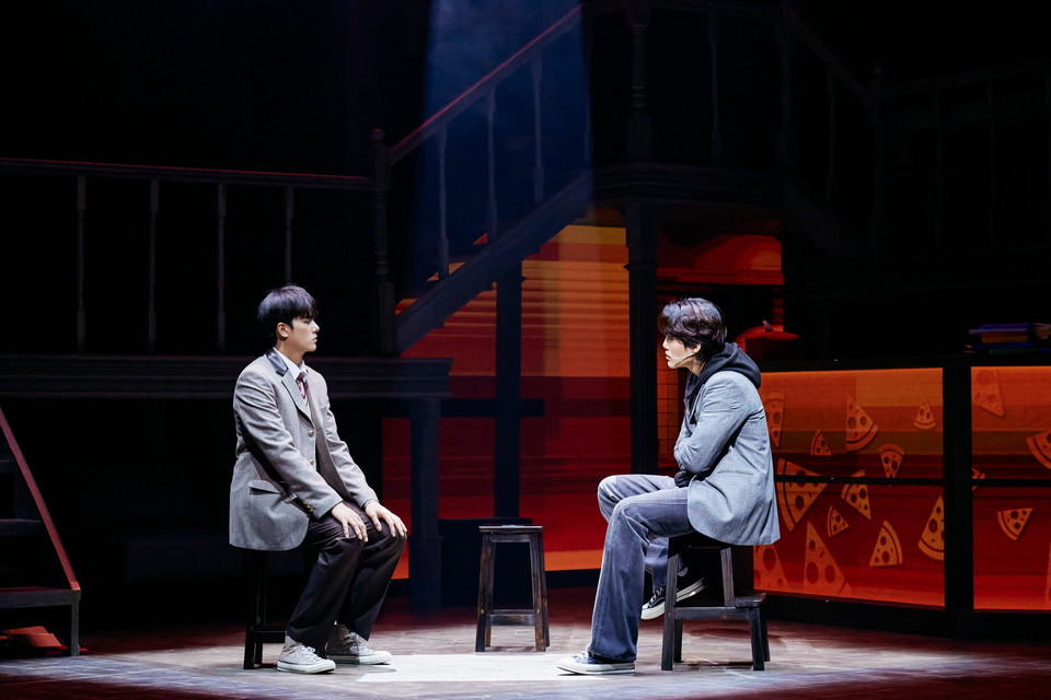 [뮤지컬 아몬드] 공연사진_제공 라이브(주) (2)