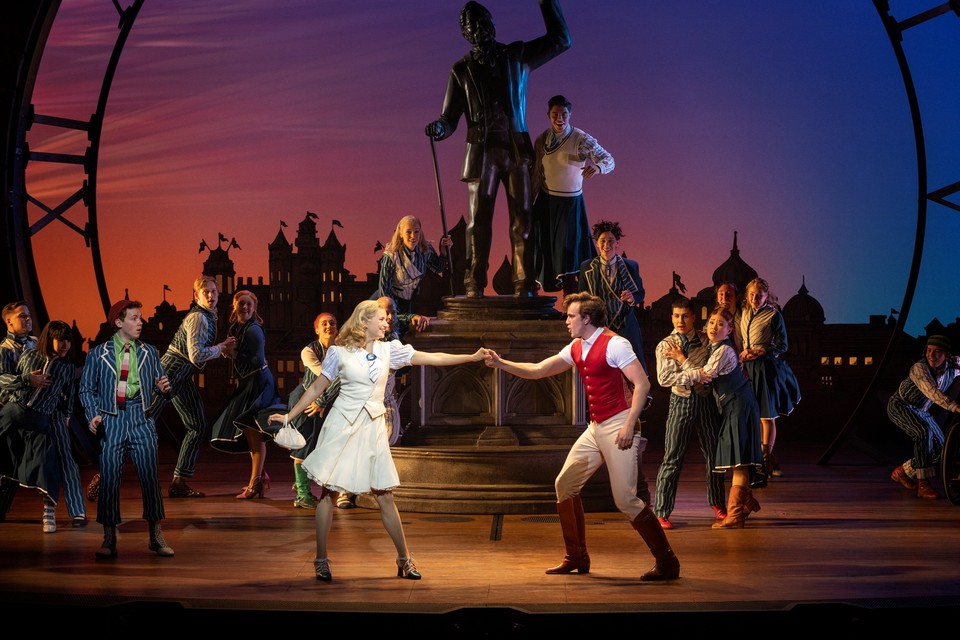 (3) 뮤지컬 위키드 내한 공연 - Dancing Through Life Photo by Jeff Busby