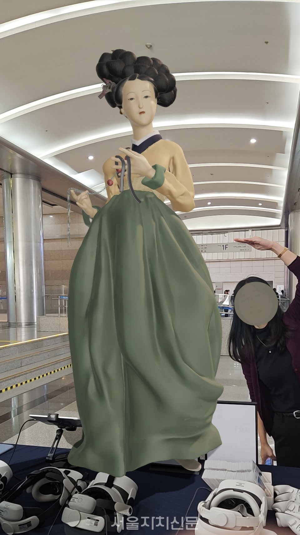 강남장애인복지관 제2회 아트프리즘 「아트페어」 AR 아트 체험 사진(사진 제공 = 강남장애인복지관)